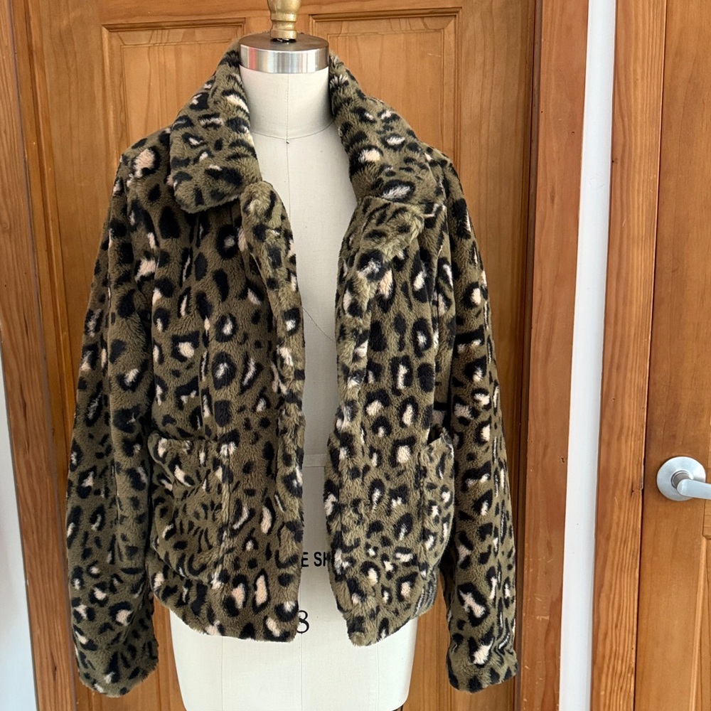 Leopard Print Faux Fur Jacket